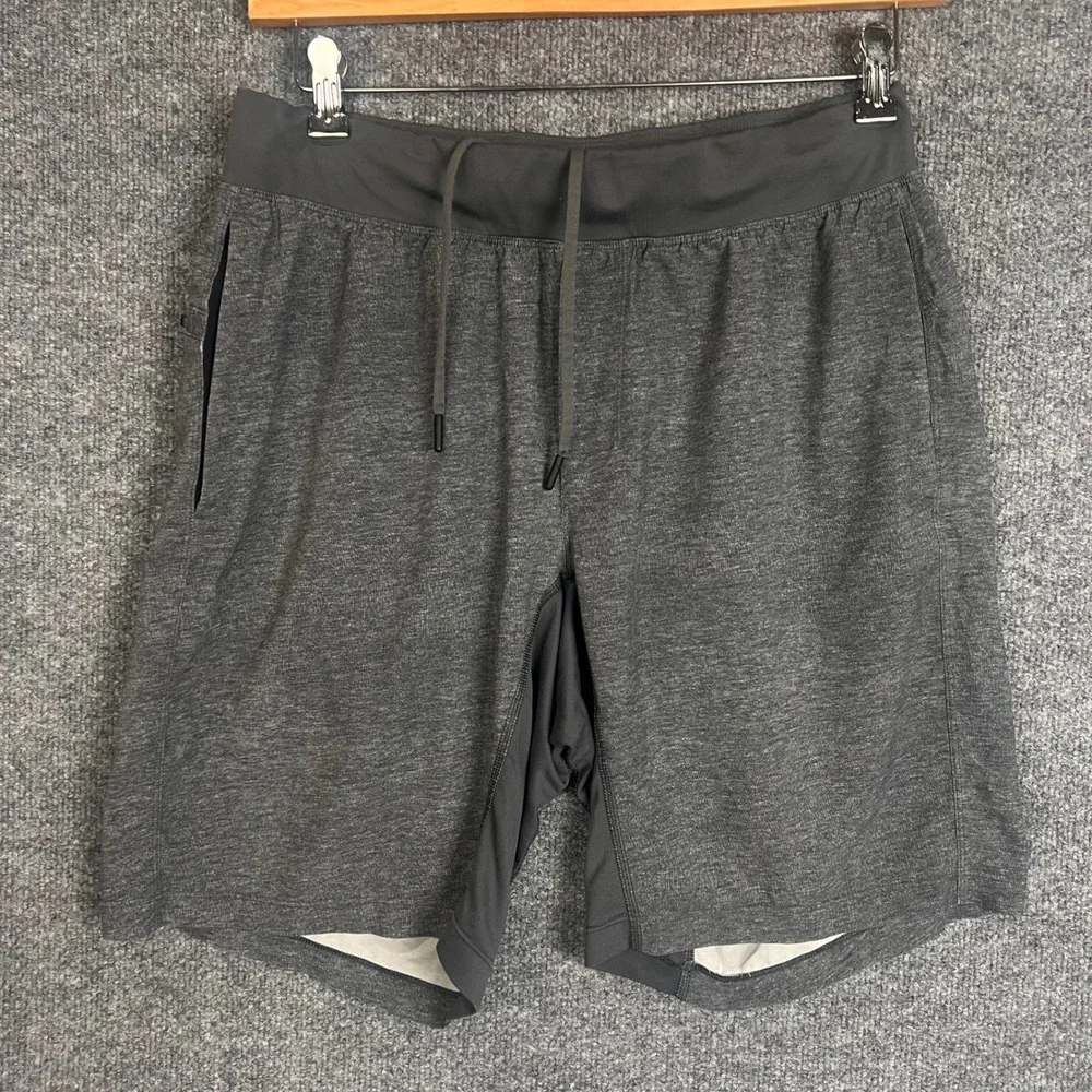 Lululemon THE Short Mens L Gray Good Liner Athletic Gym Training
